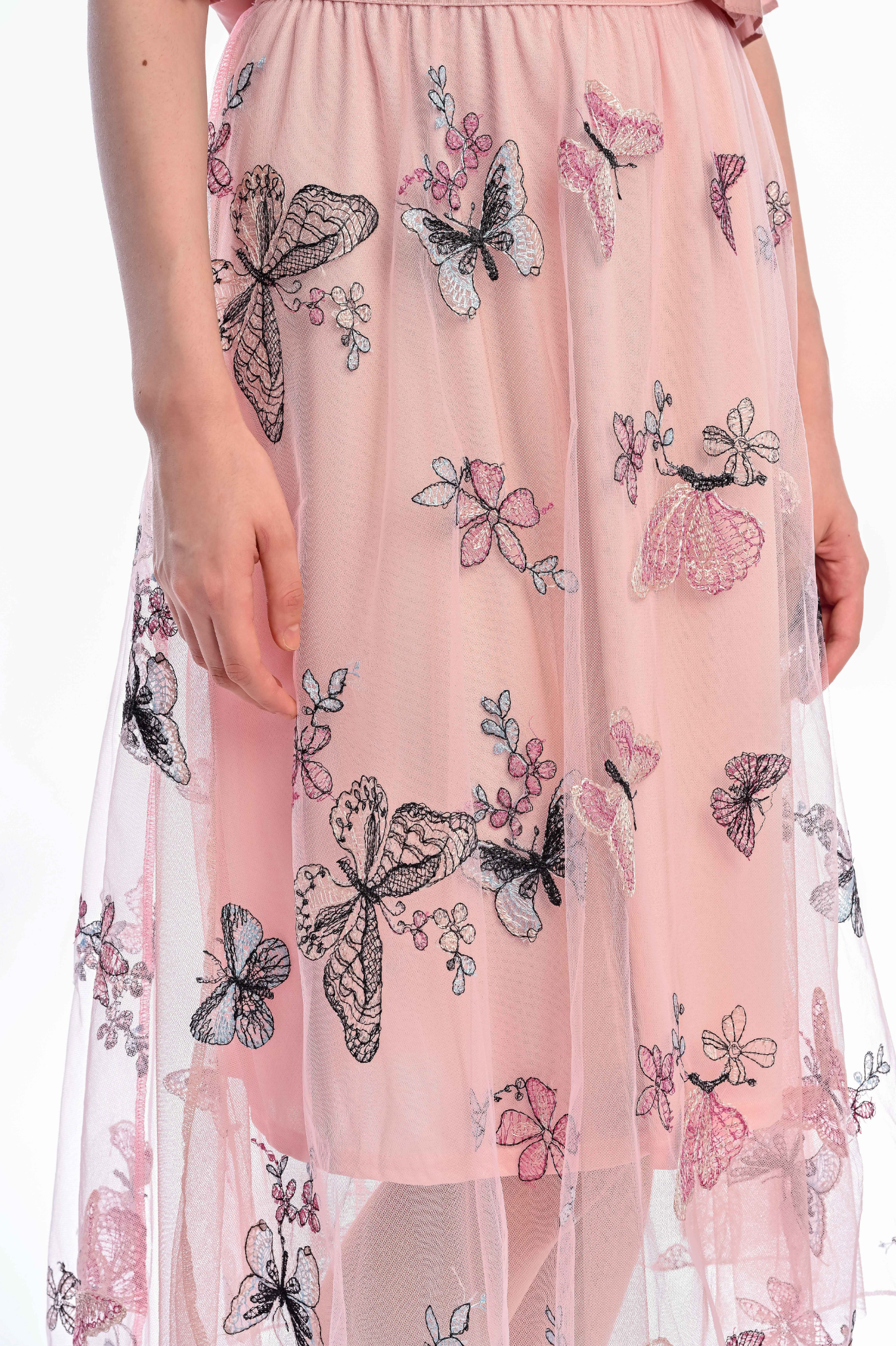 SOMERSET BAY - NATALIA EMBROIDERED LACE SKIRT