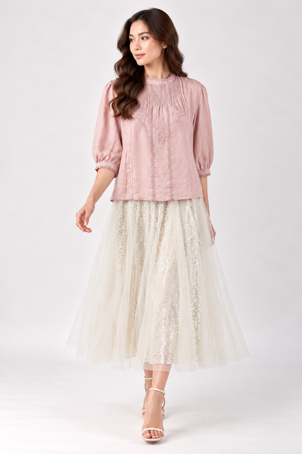 SOMERSET BAY - Embroidered Victorian-Style Top