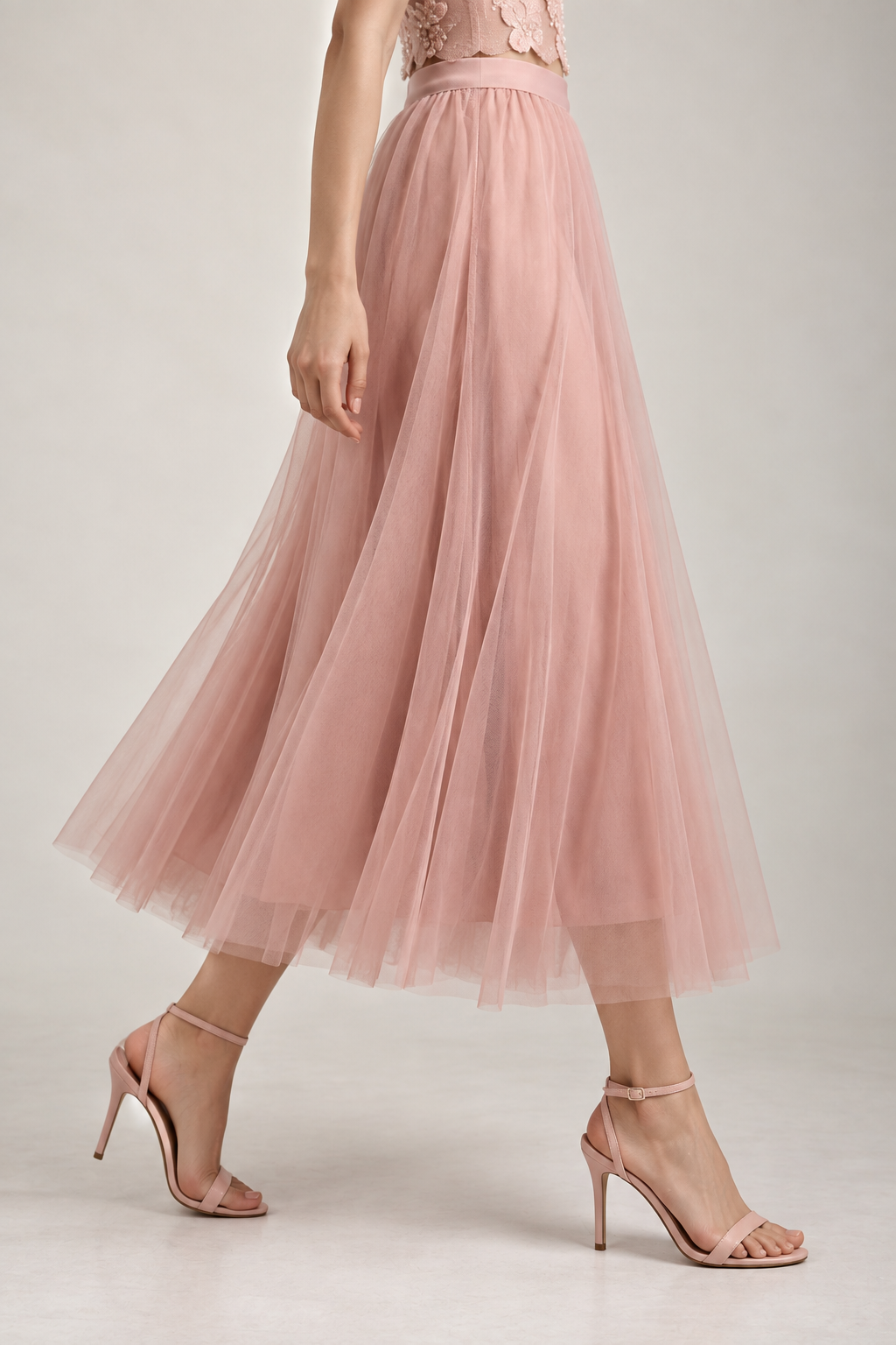 SOMERSET BAY - Tulle Midi Skirt