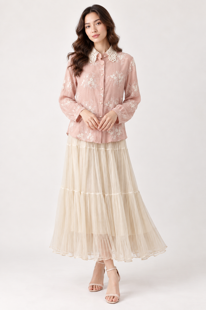 SOMERSET BAY - Lace-Collar Embroidered Blouse