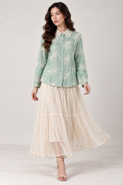 SOMERSET BAY - Lace-Collar Embroidered Blouse