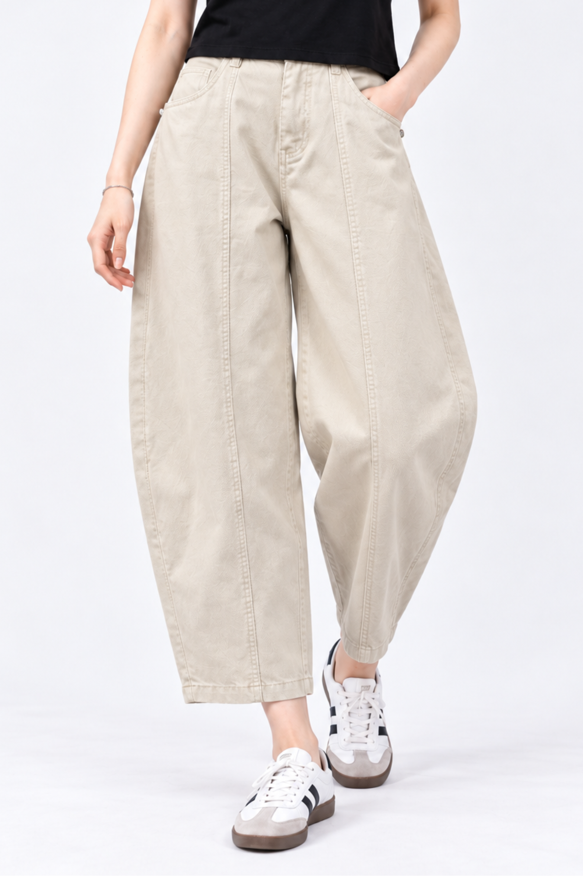CAPE COD - High-Waisted Barrel Jeans