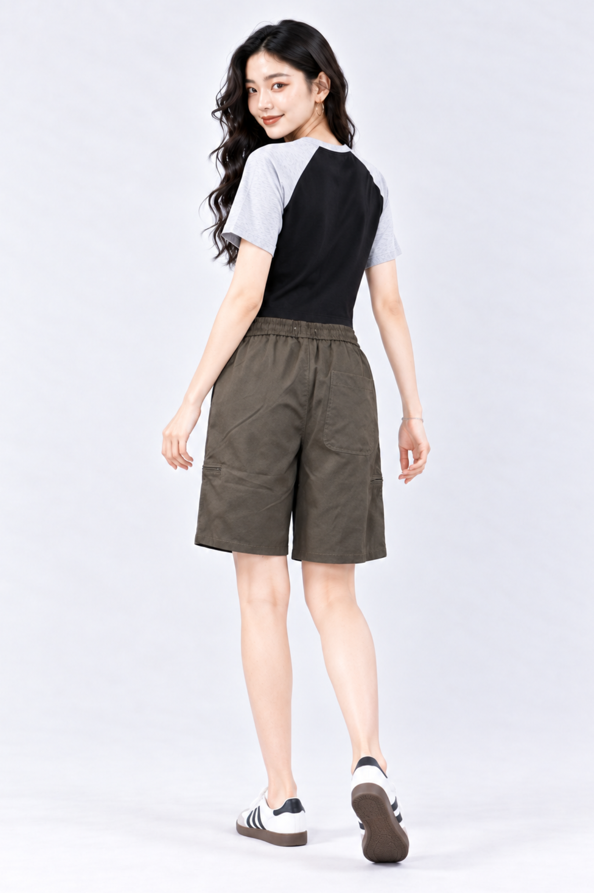 CAPE COD - Wide-Leg Zip Pocket Shorts