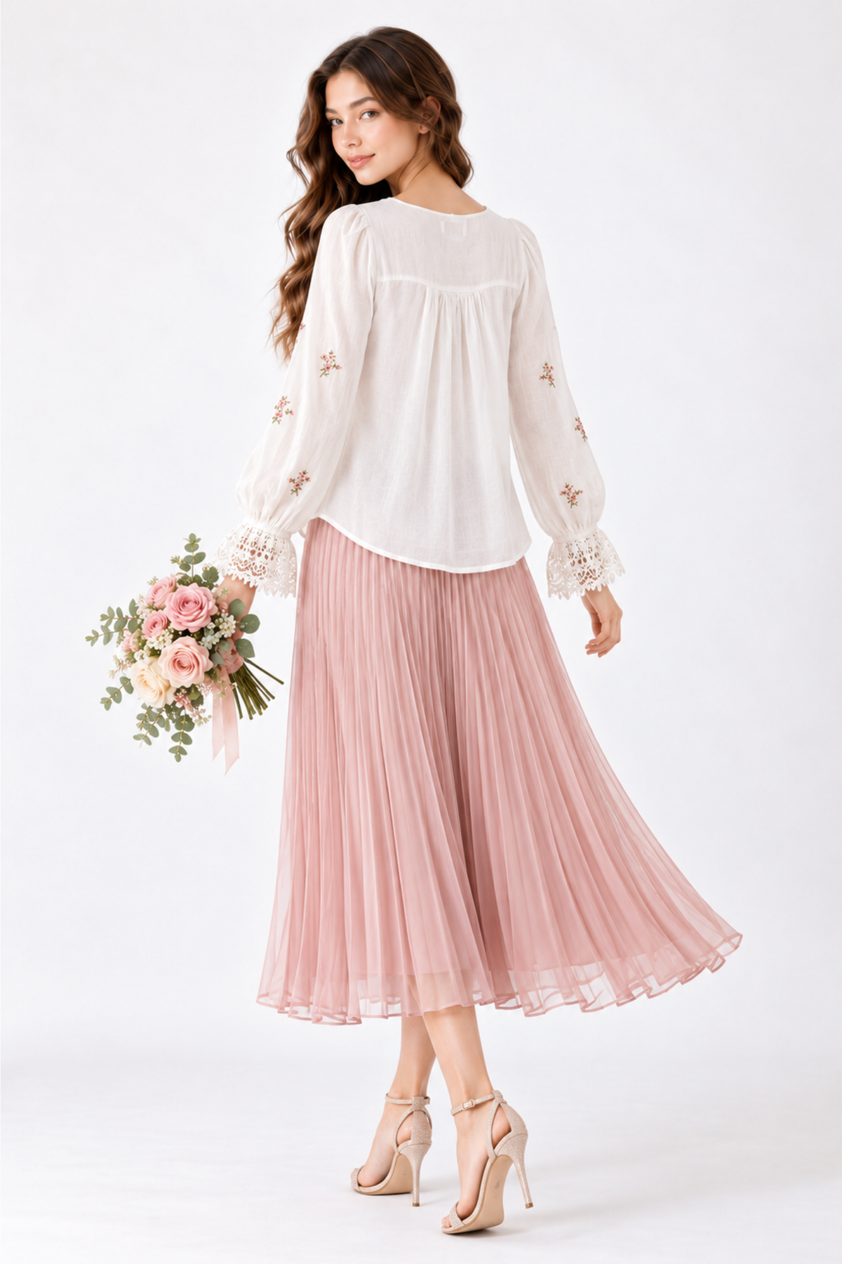 SOMERSET BAY - Floral Embroidered Peasant Blouse