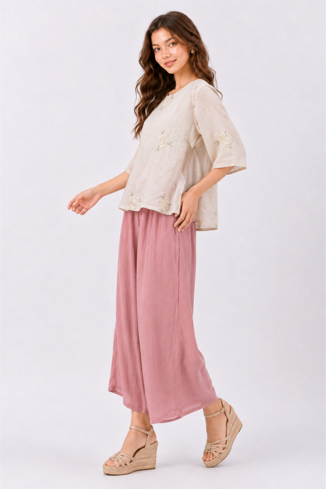 SOMERSET BAY - LINEN EMBROIDERED BLOUSE