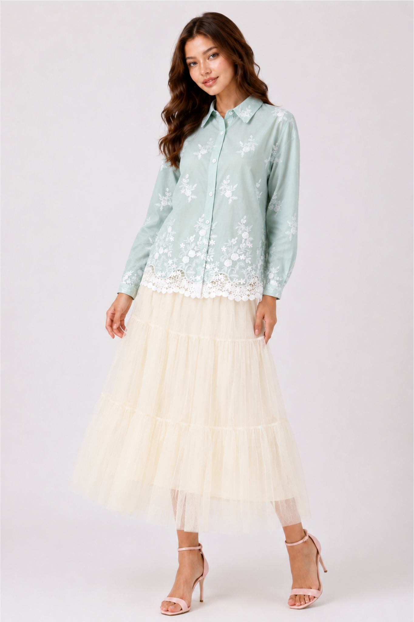 SOMERSET BAY - EMBROIDERED BLOUSE