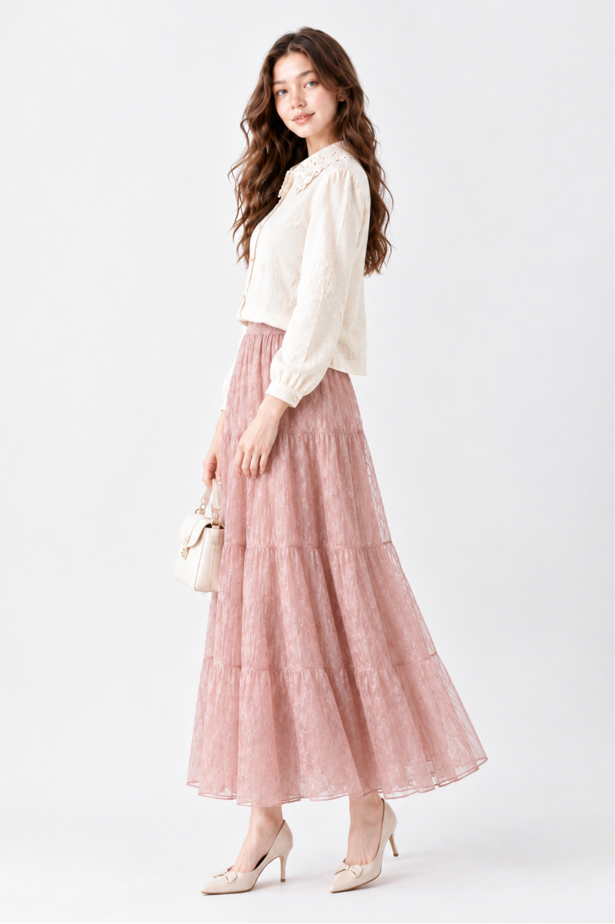 SOMERSET BAY - Lace-Collar Embroidered Blouse