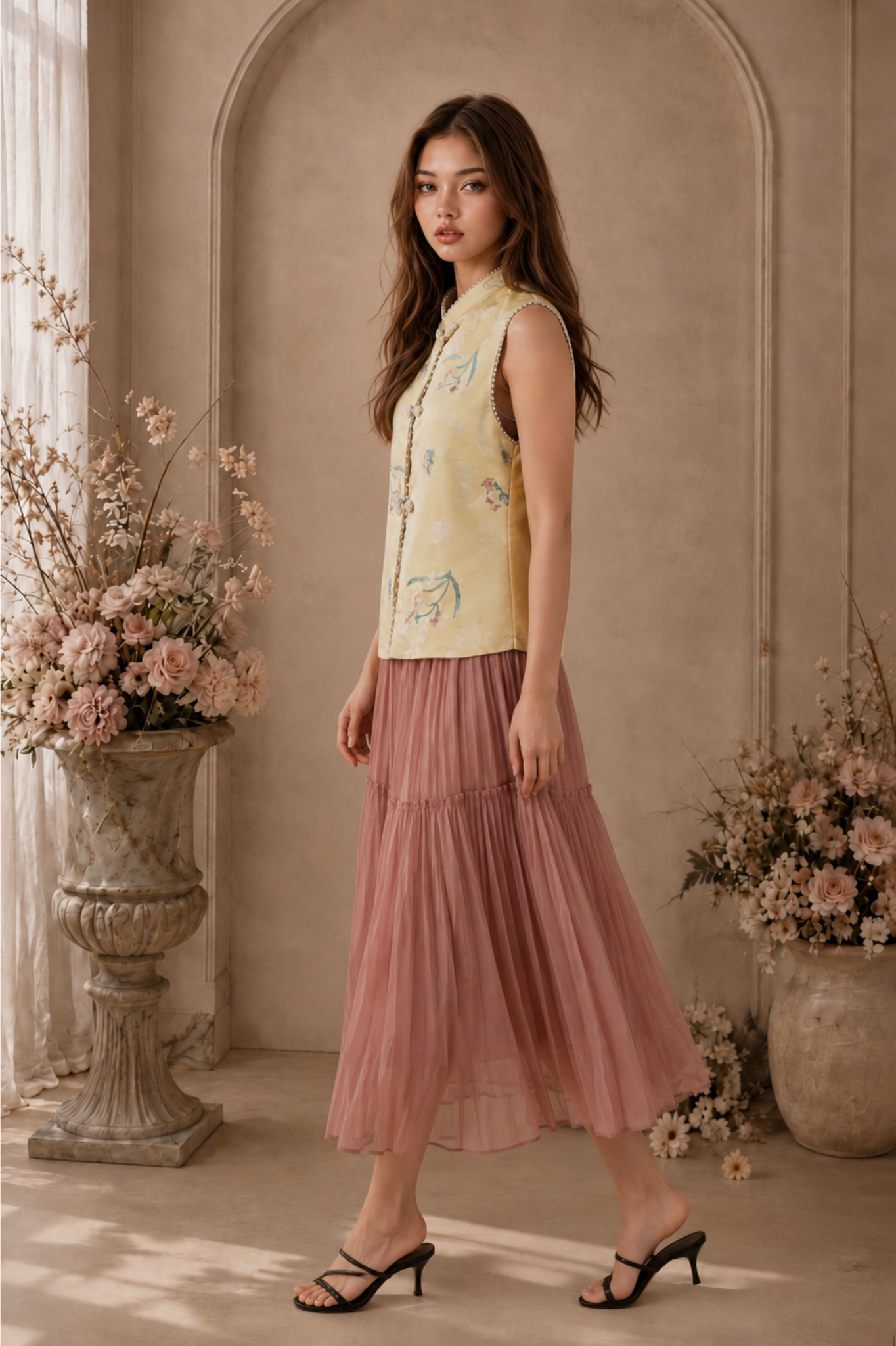 SOMERSET BAY - EMBROIDERED VEST