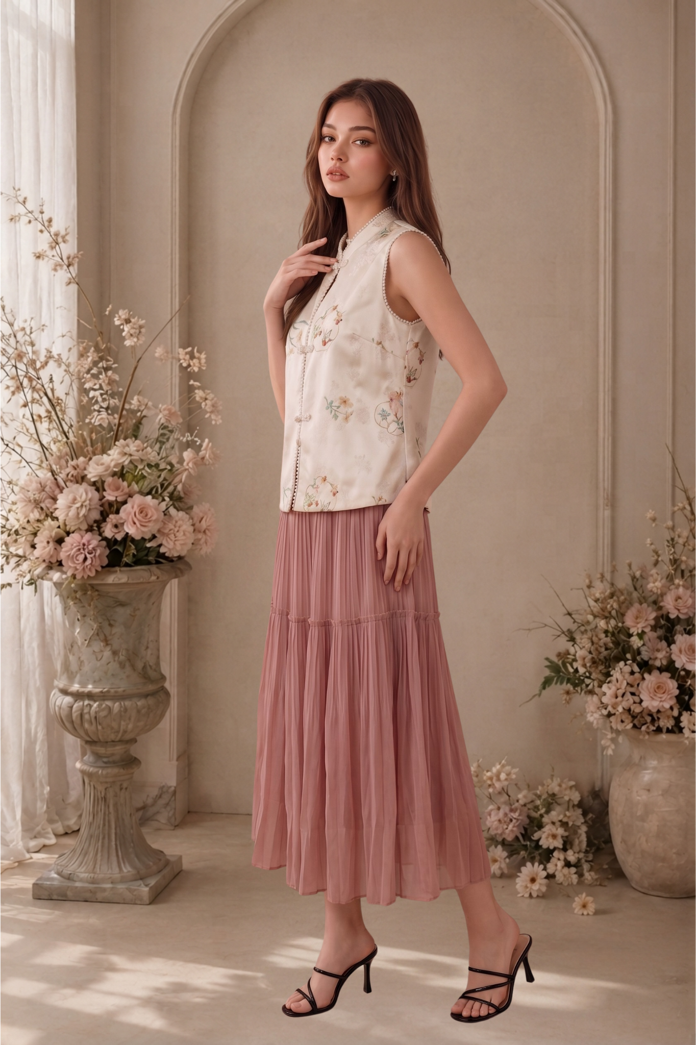 SOMERSET BAY - EMBROIDERED VEST