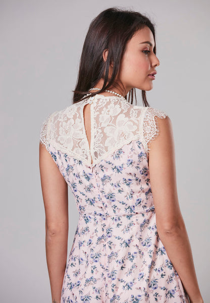 LYLA - Jumpsuit Printed Floral with Lace Details