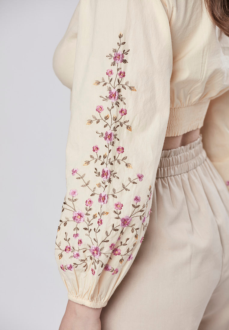 TATUM - Embroidered Crop Top Long Puff Sleeve