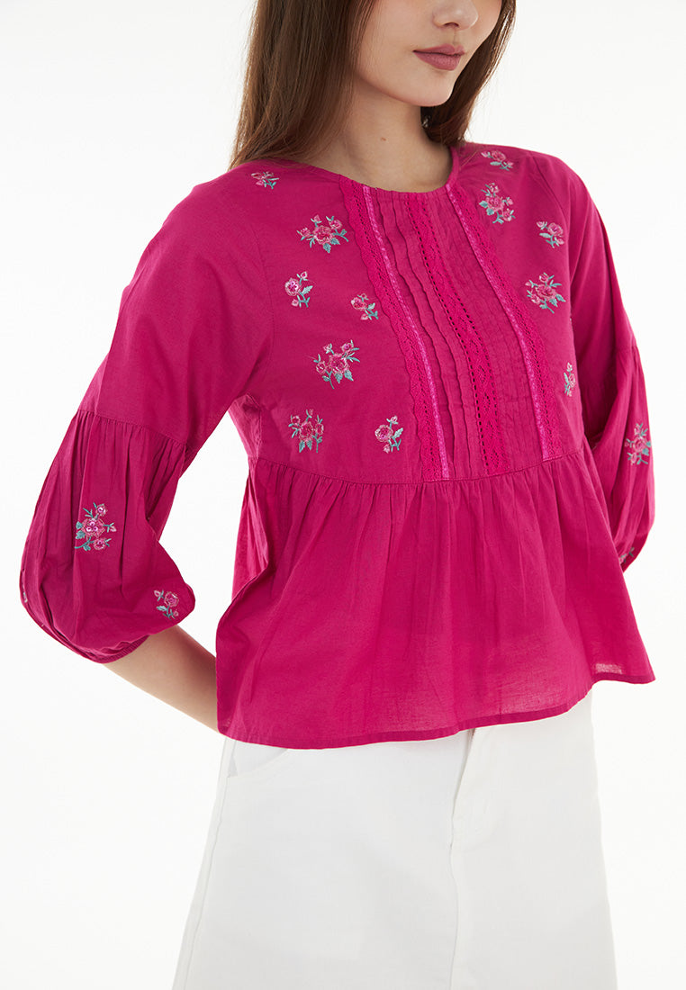 Somerset Bay Paige - Babydoll Embroidered Top