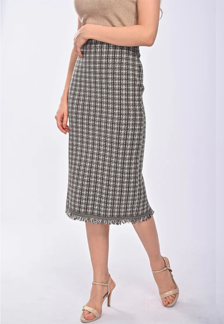 East India Company Lotty Machine Knitted Long Tigh Skirt Black